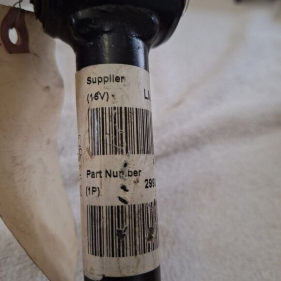 Lateral Rod Sleeper OEM Cabin Torque Link LM29932012 BPA 00013 Replacement Piece - Picture 3 of 9